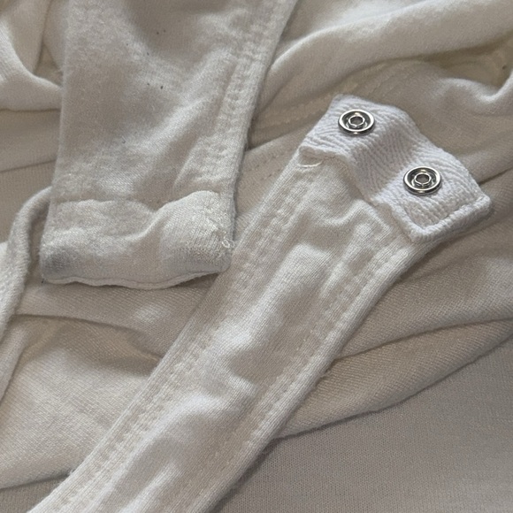 Lulus white long sleeves v cleavage bodysuit Sz L French cut - Picture 6 of 7